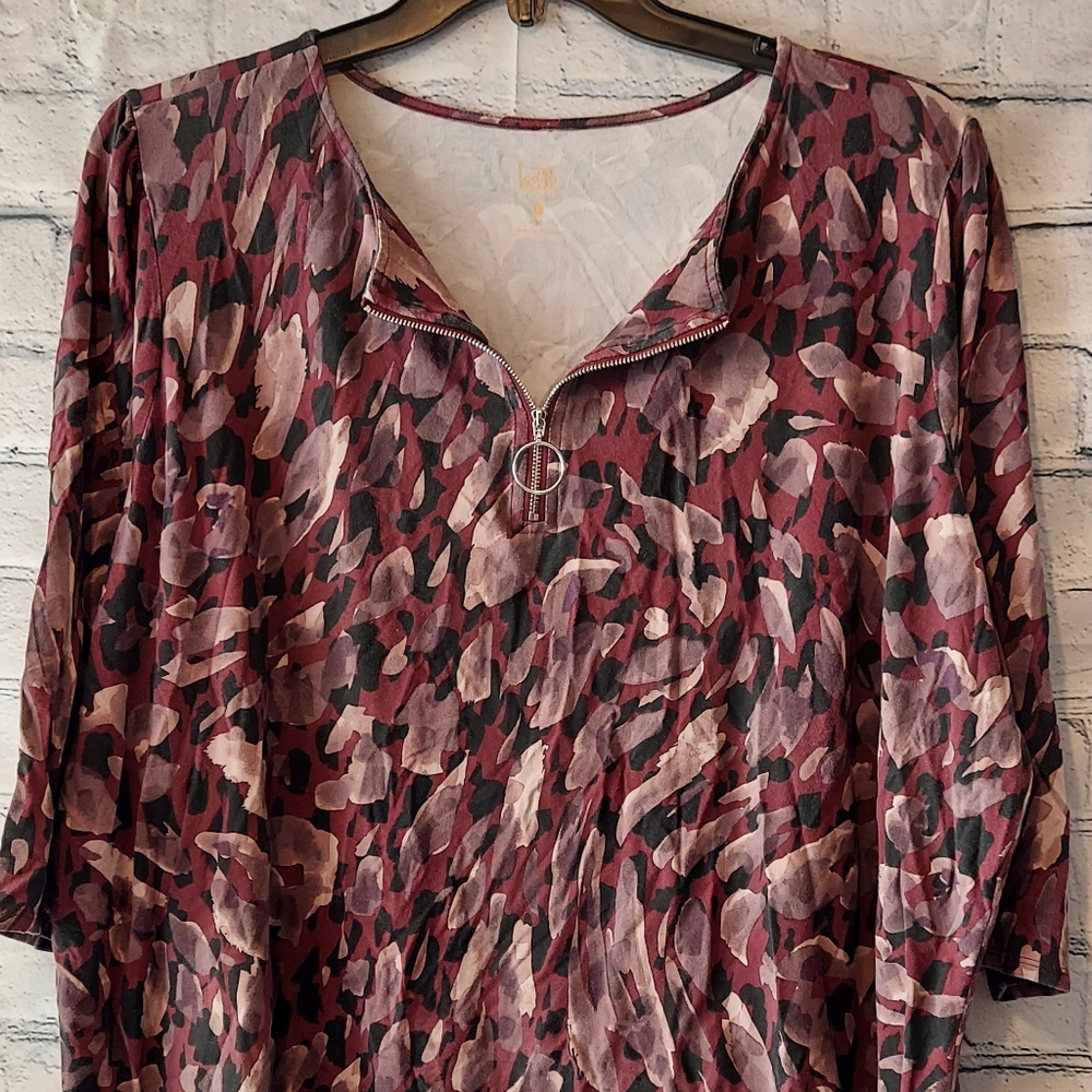Belle by Kim Gravel Women  3X Tunic Top Circle Zip Neck Chocolate Plum Abstract